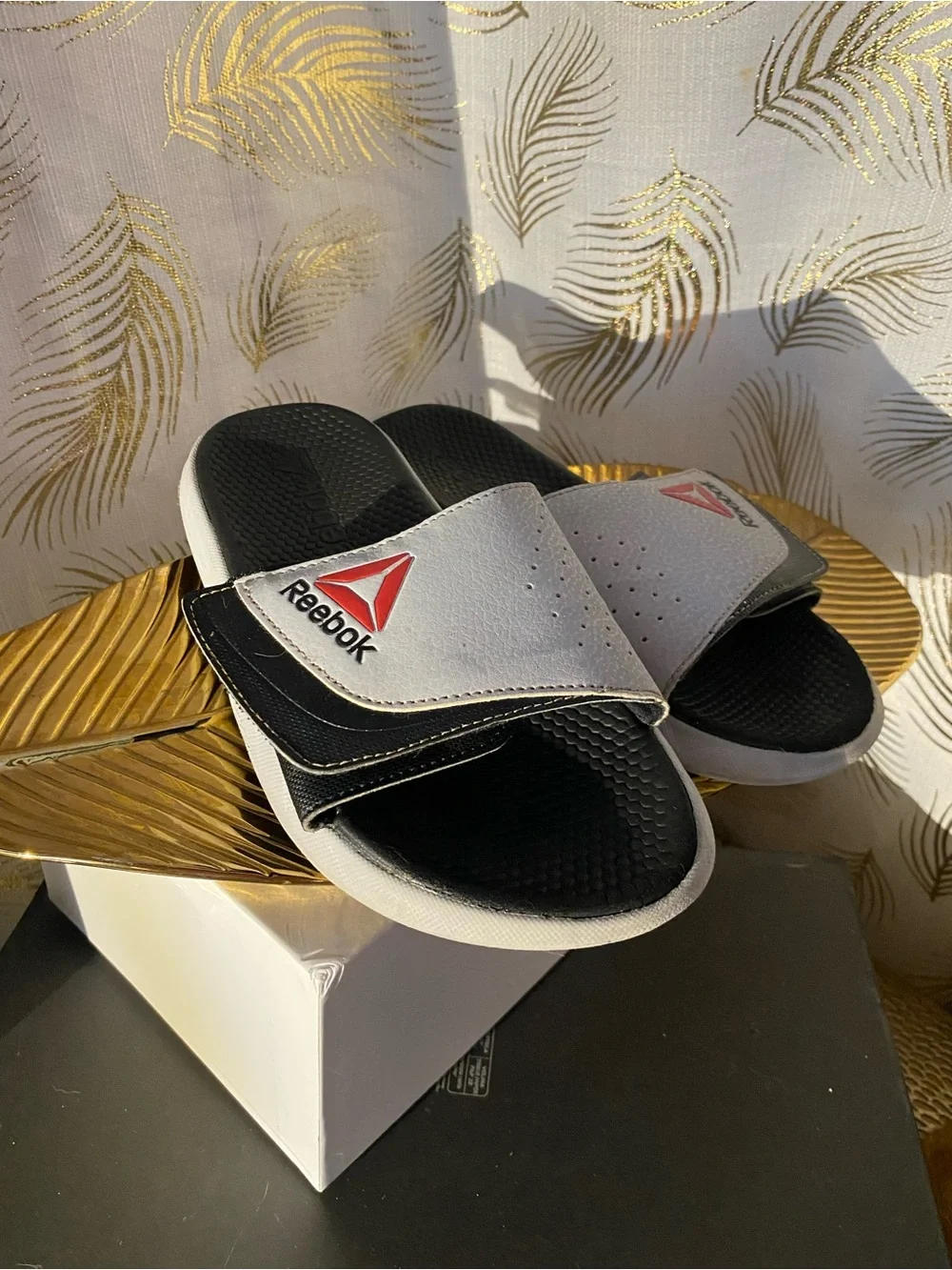 Reebok Slides Cream Dark Blue with Red Logo